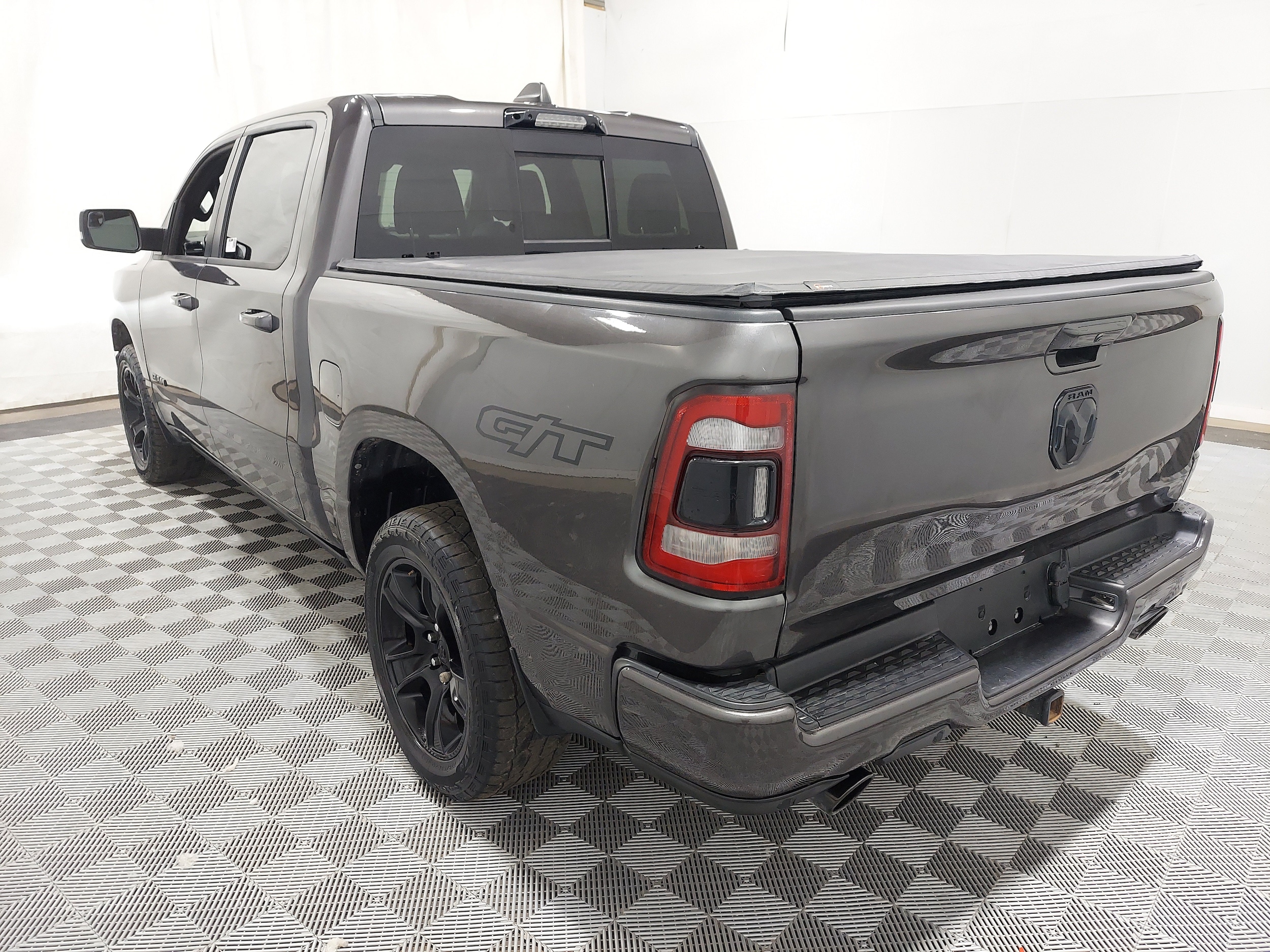 ram ram 1500 2023 1C6SRFVT8PN621589 image ram ram 1500 2023 1C6SRFVT8PN621589 image